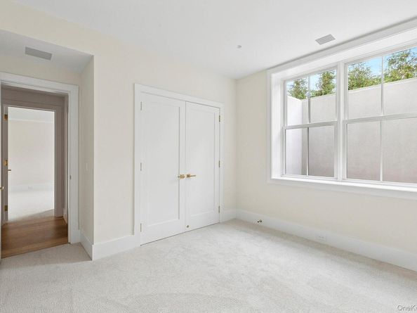 25 Liberty Street, Westhampton Beach NY 11978