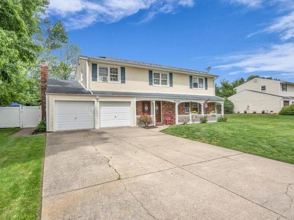 38 Nadine Lane, Port Jefferson Station NY 11776
