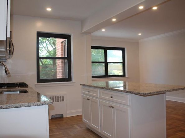 51 White Oak 1H, New Rochelle NY 10801