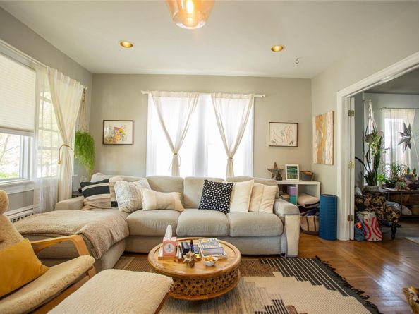 445 W Walnut Street, Long Beach NY 11561