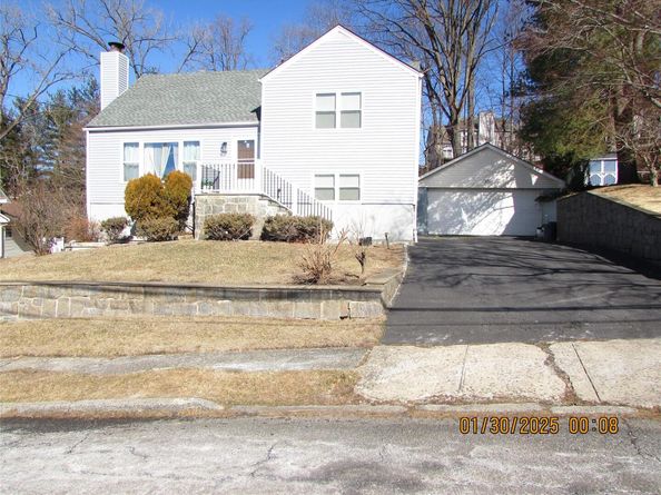 156 Candlewood Drive, Yonkers NY 10710