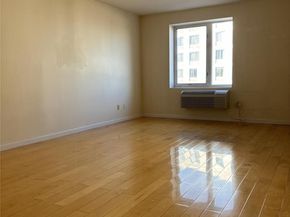 112-02 Northern Boulevard 3E, Corona NY 11368