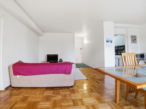 4 Fordham Hill Oval 8G, Bronx NY 10468