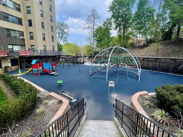 4 Fordham Hill Oval 8G, Bronx NY 10468