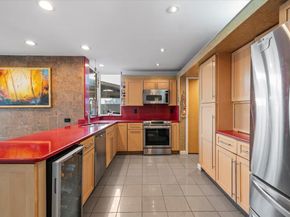 45 Shore Drive S, Copiague NY 11726