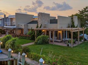 45 Shore Drive S, Copiague NY 11726