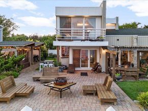 45 Shore Drive S, Copiague NY 11726