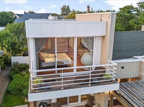 45 Shore Drive S, Copiague NY 11726
