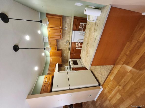 108 Village Road B, Jefferson Valley NY 10598