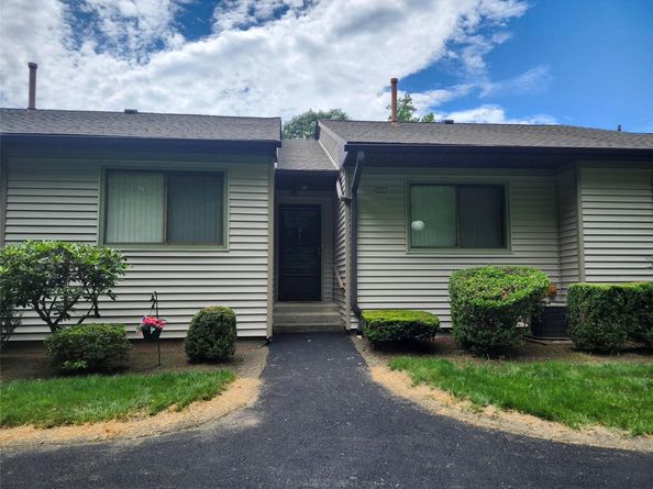 108 Village Road B, Jefferson Valley NY 10598