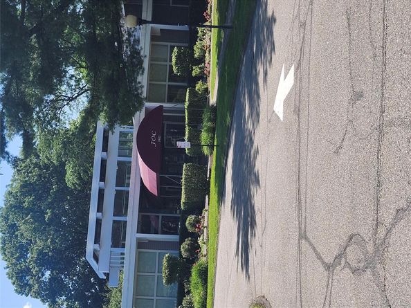 108 Village Road B, Jefferson Valley NY 10598