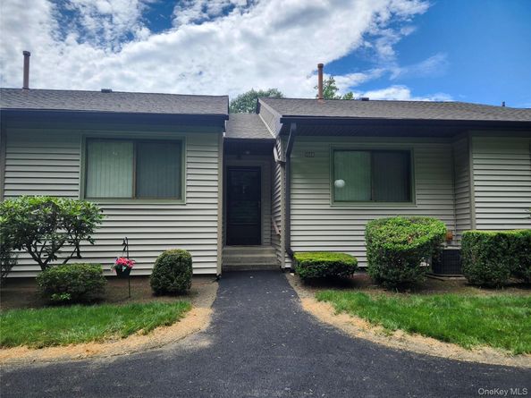 108 Village Road B, Jefferson Valley NY 10598
