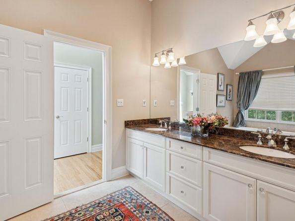7 Highwood Road, Setauket NY 11733