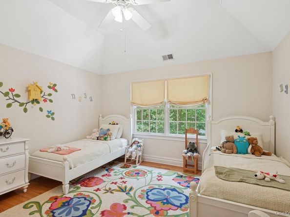 7 Highwood Road, Setauket NY 11733