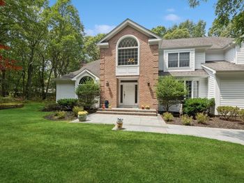 7 Highwood Road