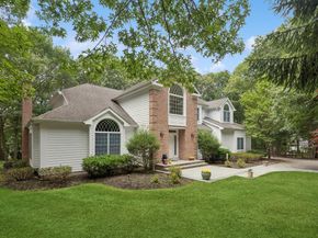 7 Highwood Road, Setauket NY 11733