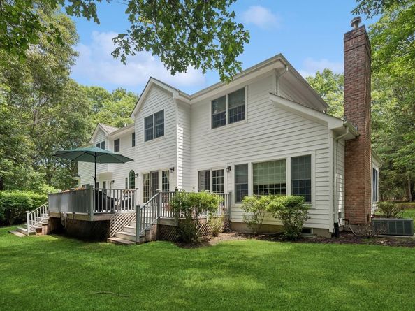 7 Highwood Road, Setauket NY 11733
