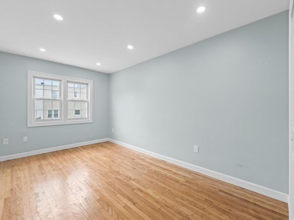 2819 Schurz Avenue, Bronx NY 10465