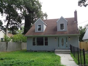 193 Laurelton Drive, Mastic Beach NY 11951