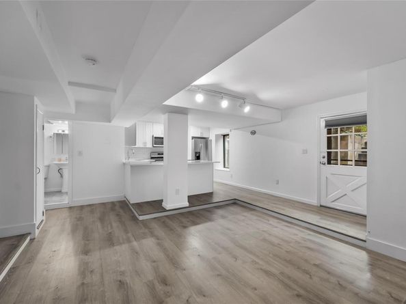 1440 Boston Post 8K, Larchmont NY 10543