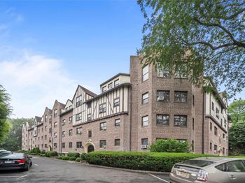 1440 Boston Post