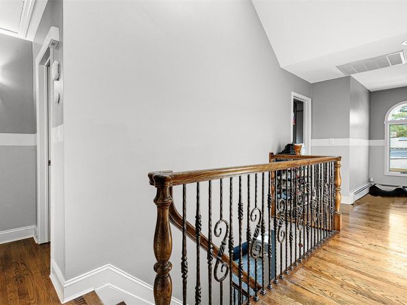 3 Grant Avenue, Albertson NY 11507