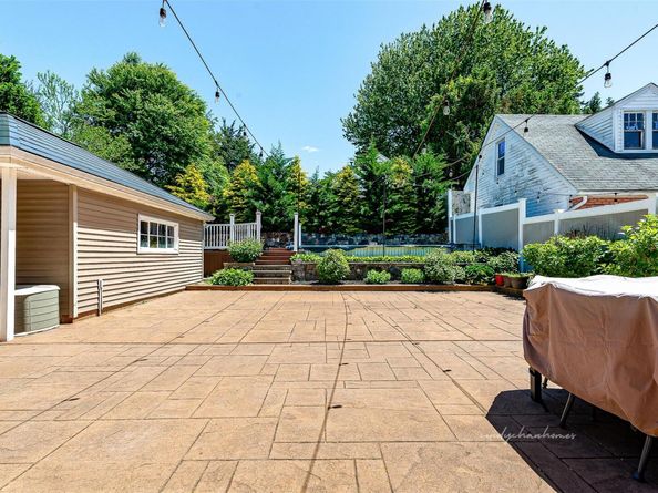 3 Grant Avenue, Albertson NY 11507