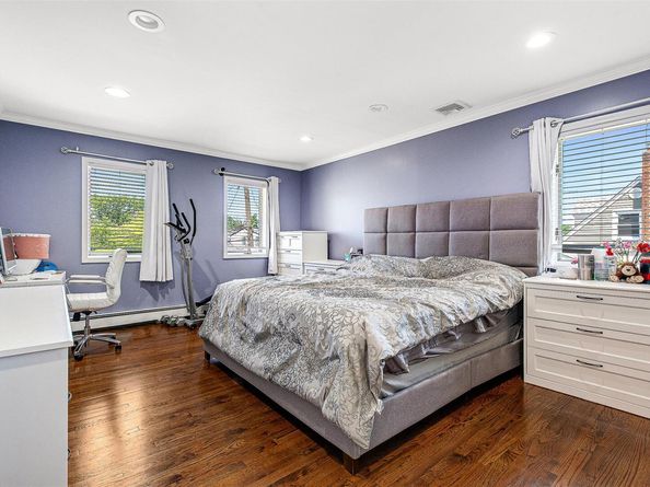 3 Grant Avenue, Albertson NY 11507