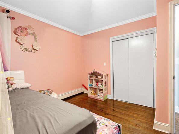 3 Grant Avenue, Albertson NY 11507