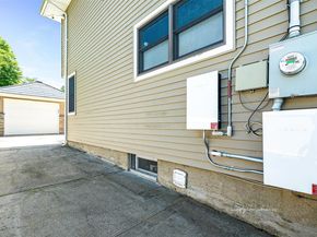 3 Grant Avenue, Albertson NY 11507