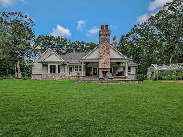 3293 Grand Avenue, Mattituck NY 11952