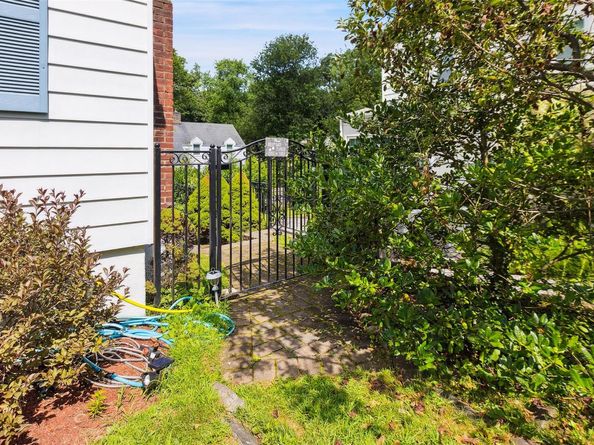 69 Ardell Road, Bronxville NY 10708