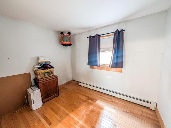 41 Broadway, Shirley NY 11967