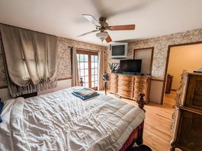 41 Broadway, Shirley NY 11967