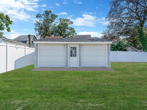 16 Felton Avenue, Valley Stream NY 11580