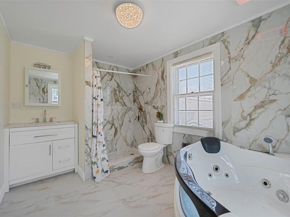16 Felton Avenue, Valley Stream NY 11580