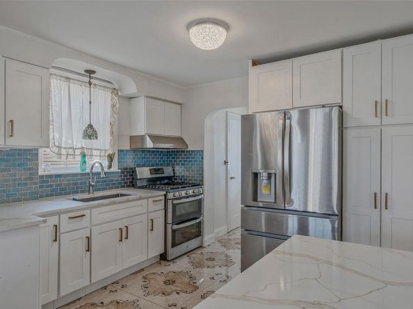 16 Felton Avenue, Valley Stream NY 11580