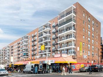 4125 Kissena Boulevard