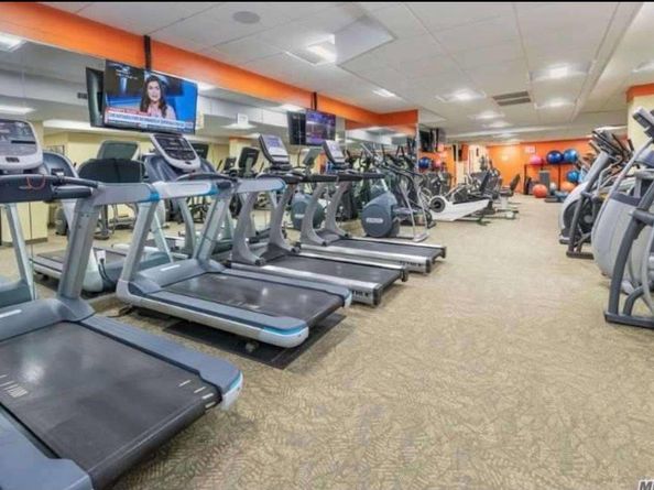 2 Bay Club Drive 14R, Bayside NY 11360
