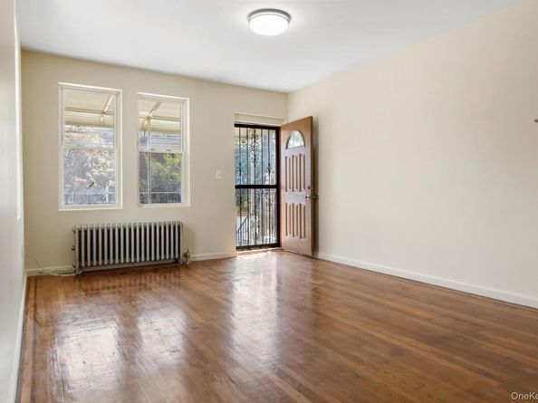 989 Sacket Avenue, Bronx NY 10462