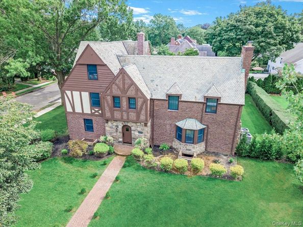 236 Stewart Avenue, Garden City NY 11530