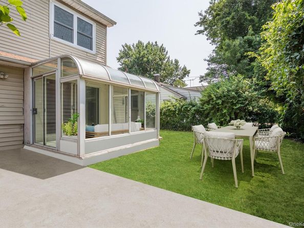 202 Gibson Boulevard, Valley Stream NY 11581