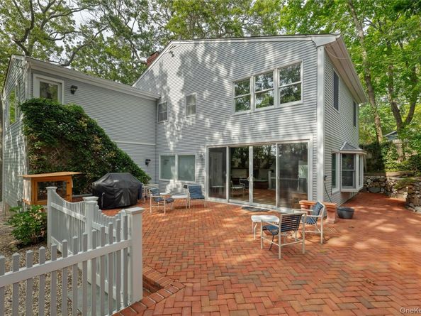 52 Hillside Road, Stony Brook NY 11790