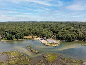 52 Hillside Road, Stony Brook NY 11790