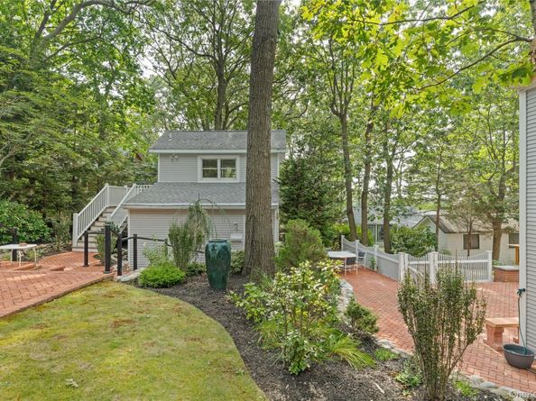 52 Hillside Road, Stony Brook NY 11790
