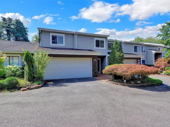 52 Boathouse Lane, Bay Shore NY 11706