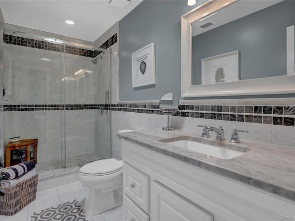 52 Boathouse Lane, Bay Shore NY 11706