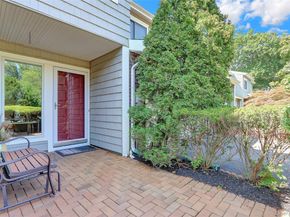 52 Boathouse Lane, Bay Shore NY 11706