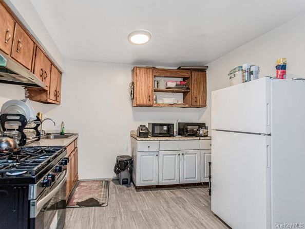 3863 Laconia Avenue, Bronx NY 10469