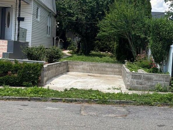 9 Roanoke Street, Yonkers NY 10710